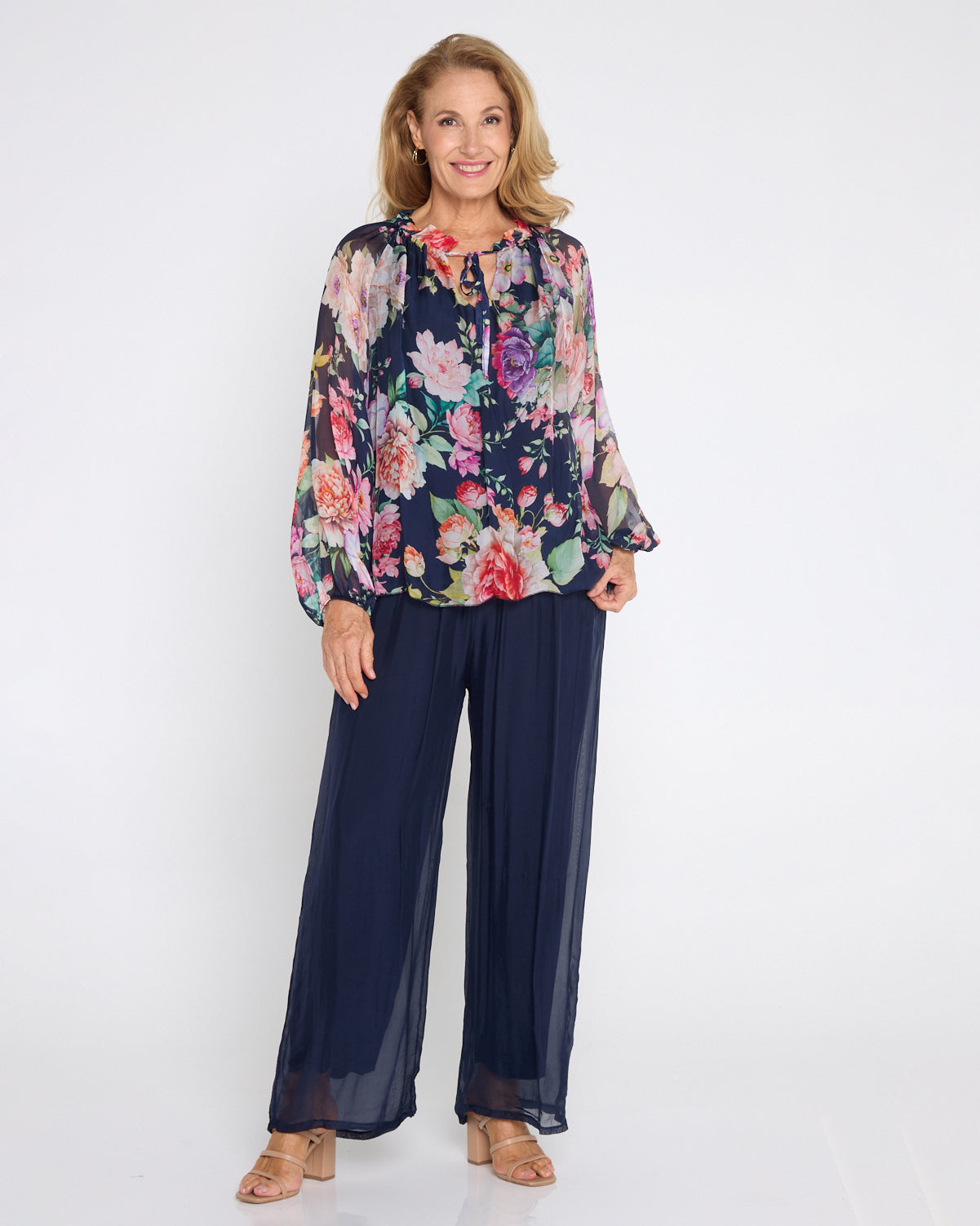 Bluse med blomsterprint - Vellor Wear